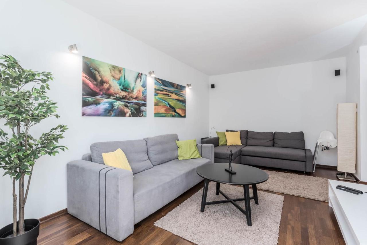 Chill Apartments Kabaty Family Warsaw Ngoại thất bức ảnh