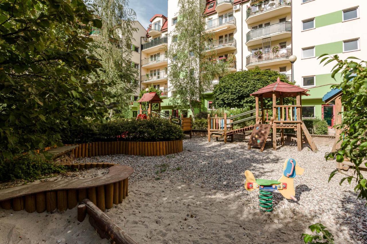 Chill Apartments Kabaty Family Warsaw Ngoại thất bức ảnh
